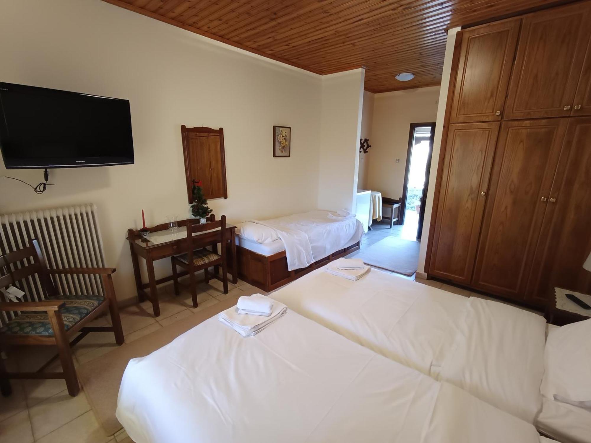 Hotel 2 Alonia Anatoliki Frangista Pokoj fotografie